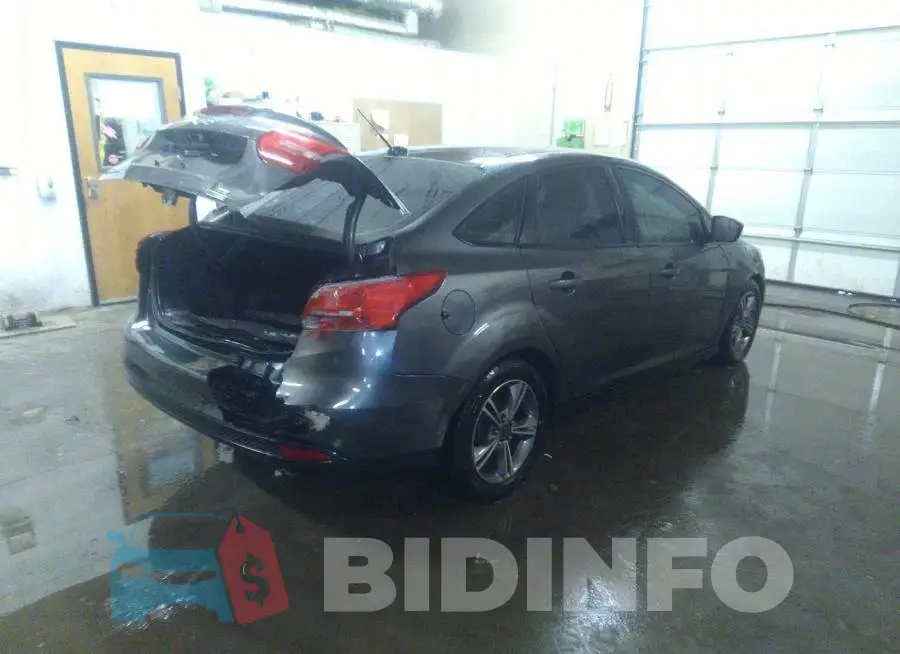 1FADP3F29JL261222 Photo# 4
