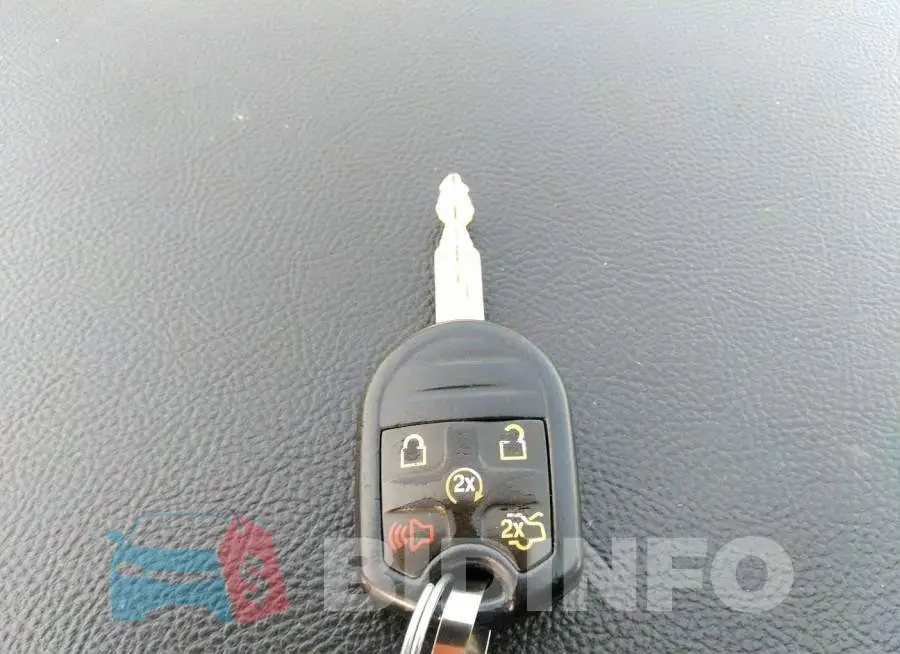 1FAHP2E80GG146463 Photo# 11