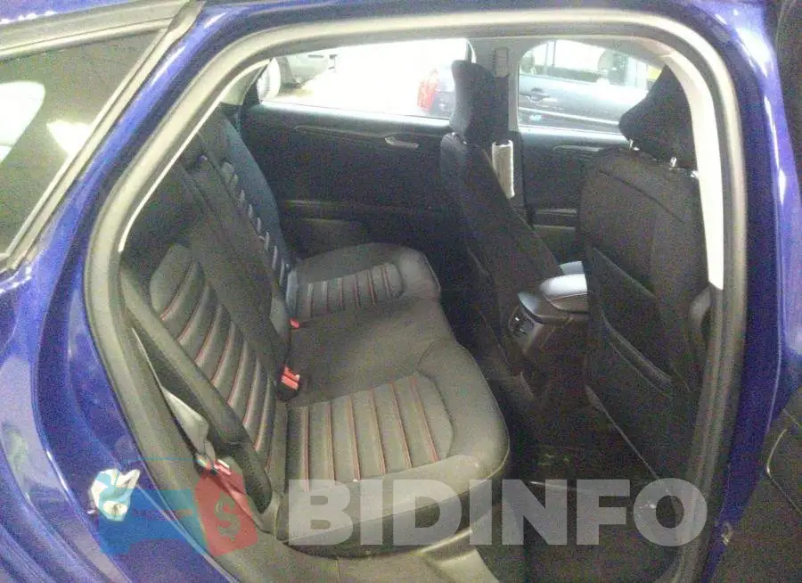 3FA6P0T94GR372747 Photo# 8