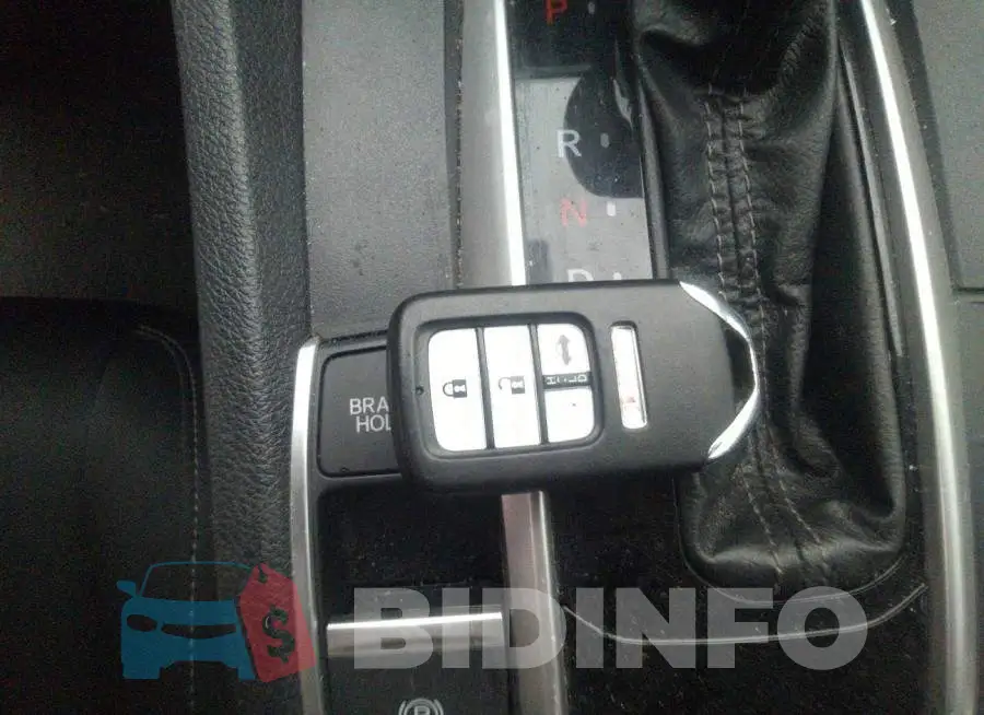 19XFC2F70GE093413 Photo# 11