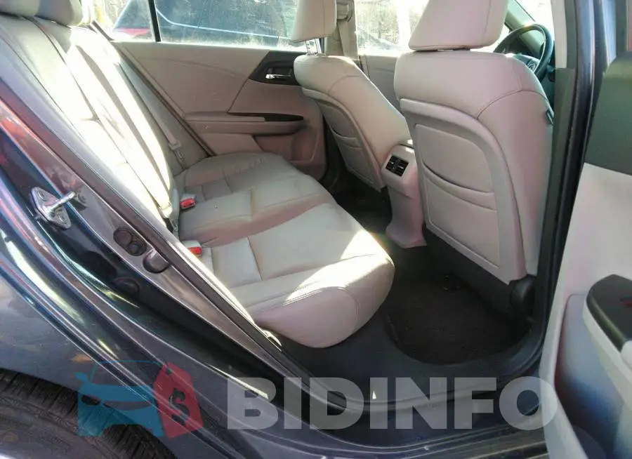1HGCR2F87DA228137 Photo# 8
