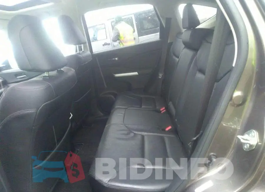 5J6RM4H75FL018449 Photo# 8