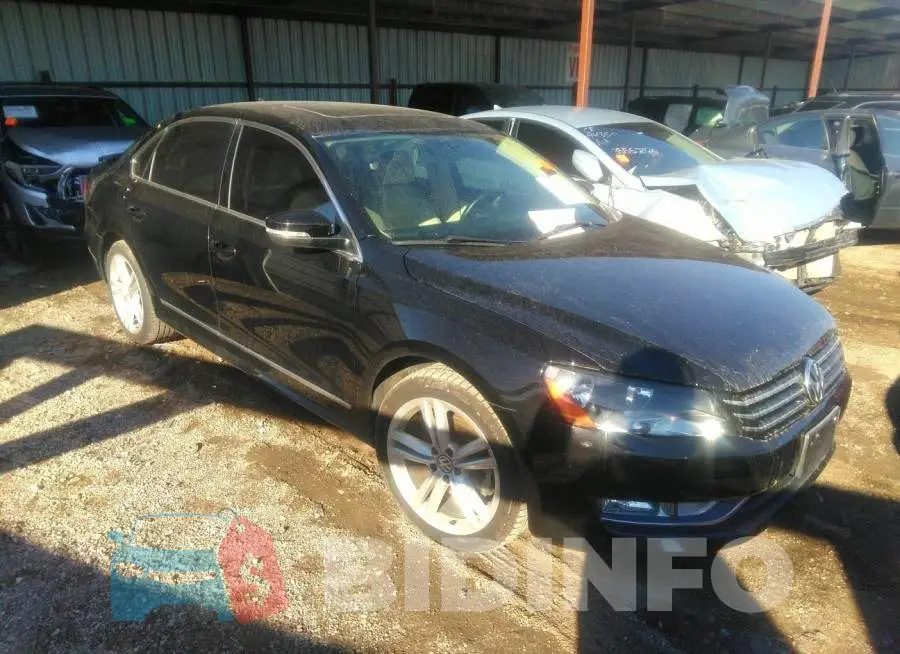 1VWBS7A34FC018753 Photo# 1