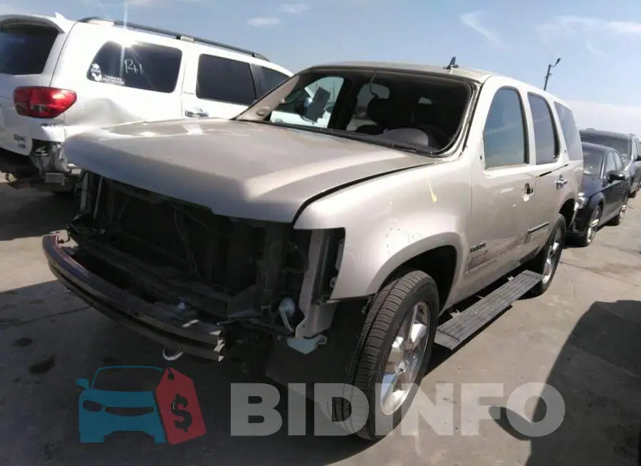 1GNSCCE02DR378100 Photo# 2