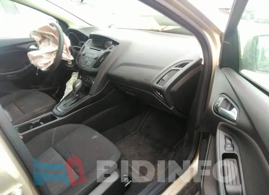 1FADP3F24HL203531 Photo# 5