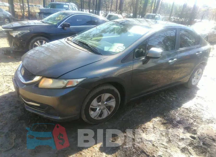 2HGFB2F52DH500781 Photo# 2