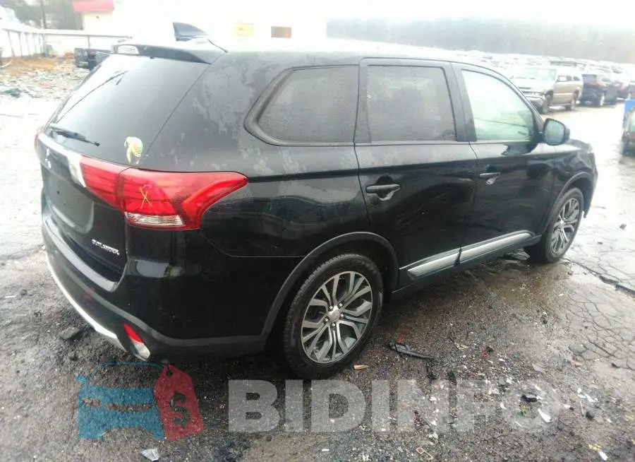 JA4AD2A35JZ010656 Photo# 4