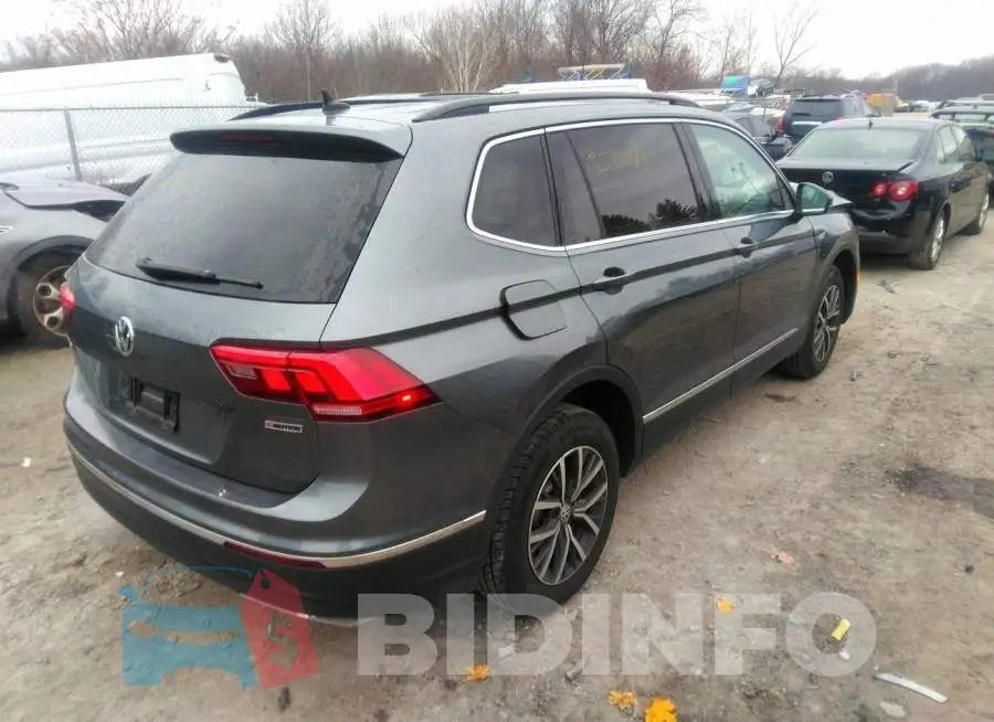 3VV2B7AX3LM093686 Photo# 4
