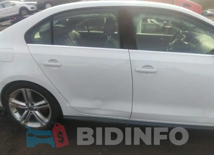 3VW5T7AJ0HM338081 Photo# 6
