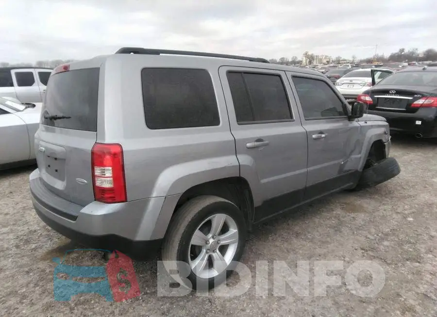 1C4NJPFB5ED764575 Photo# 4