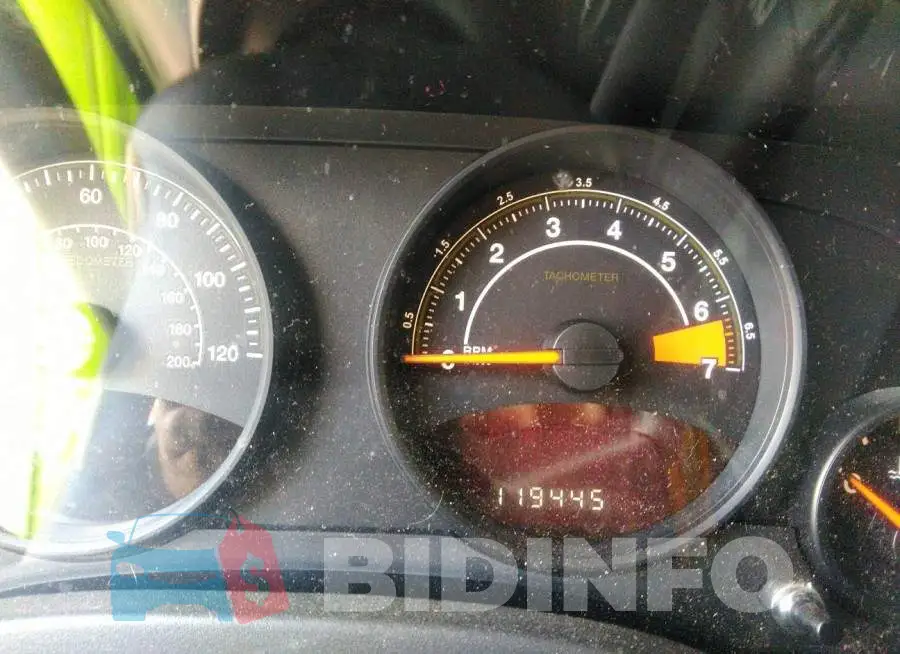 1C4NJRBB8GD685843 Photo# 7
