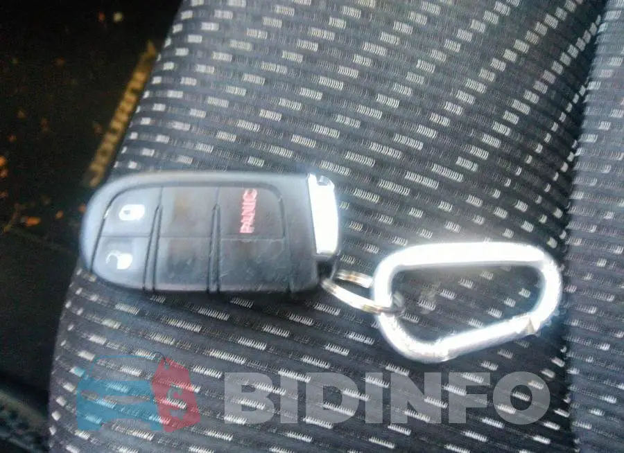 3C4PDCBG9FT668728 Photo# 11