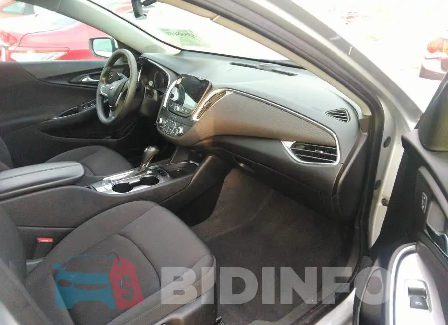 1G1ZD5ST0LF070267 Photo# 5