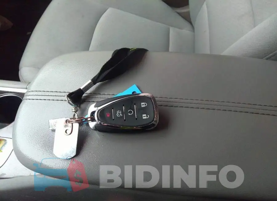 1G1ZD5ST1JF135267 Photo# 11