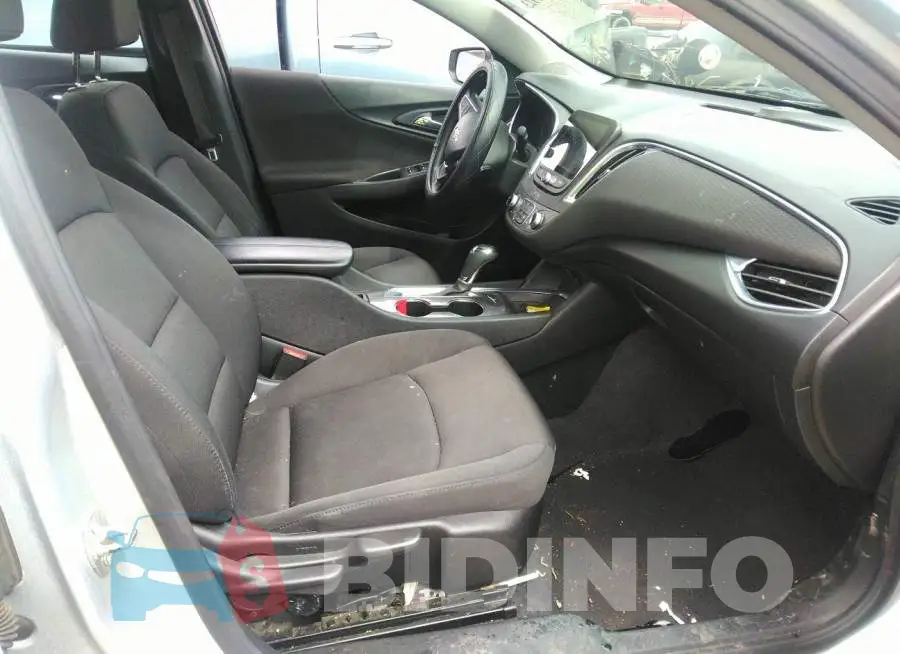 1G1ZD5ST3LF043564 Photo# 5