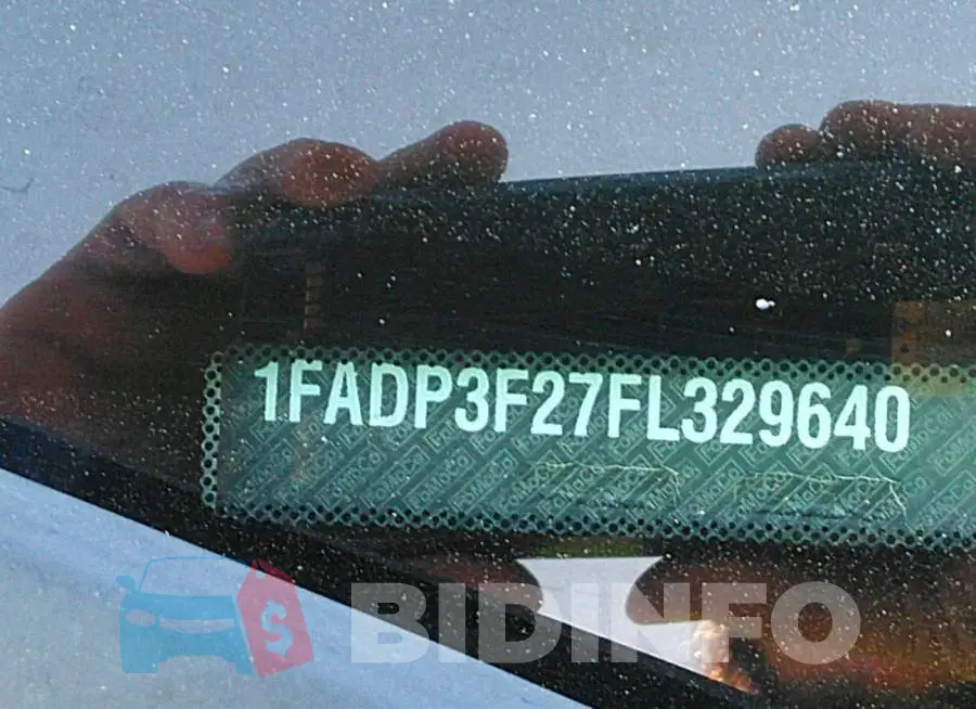 1FADP3F27FL329640 Photo# 9