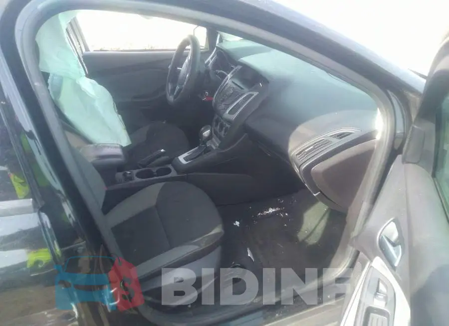 1FADP3F2XEL309994 Photo# 5