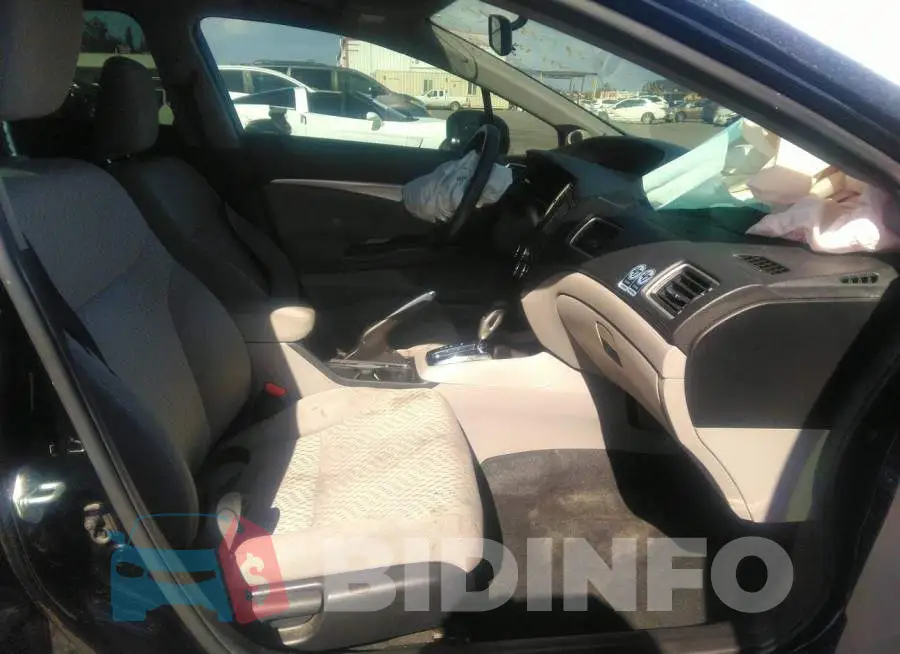 19XFB2F82FE246772 Photo# 5