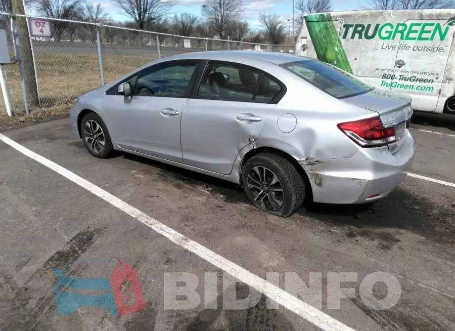 19XFB2F89DE233045 Photo# 3