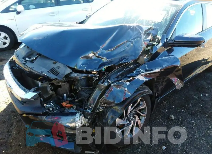 19XFC2F75HE034584 Photo# 6