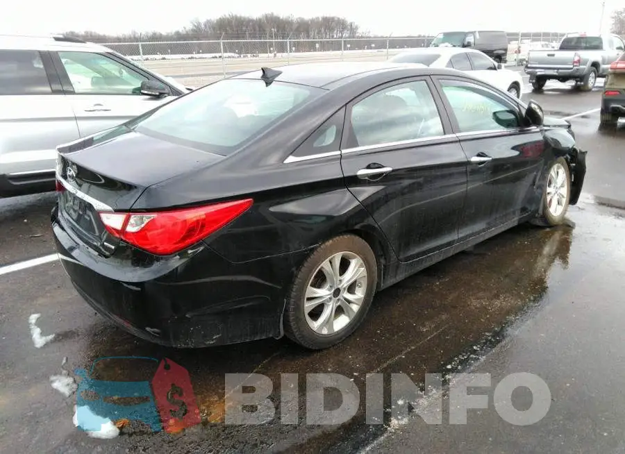 5NPEC4AC2DH694017 Photo# 4
