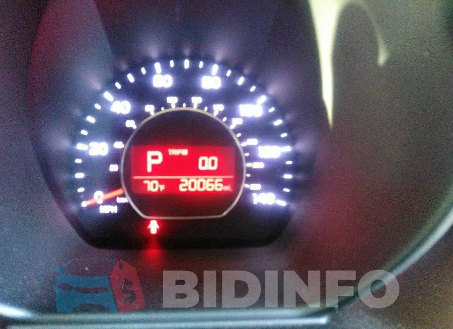 KNDJN2A24K7920435 Photo# 7