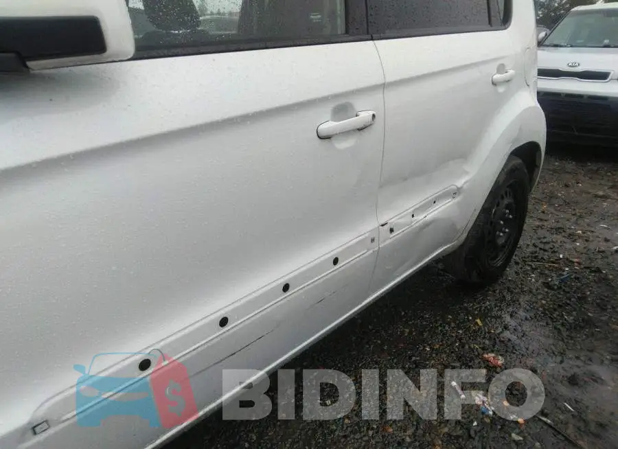 KNDJT2A52D7753690 Photo# 6