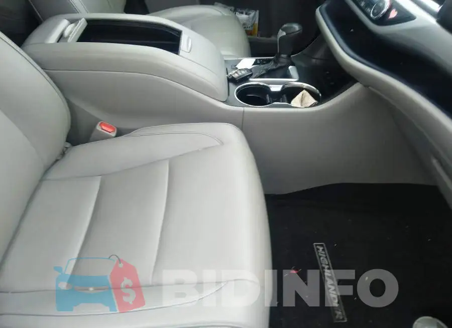 5TDJGRFH6KS058194 Photo# 5