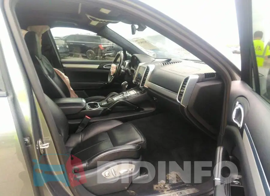 WP1AD2A20HLA81398 Photo# 5