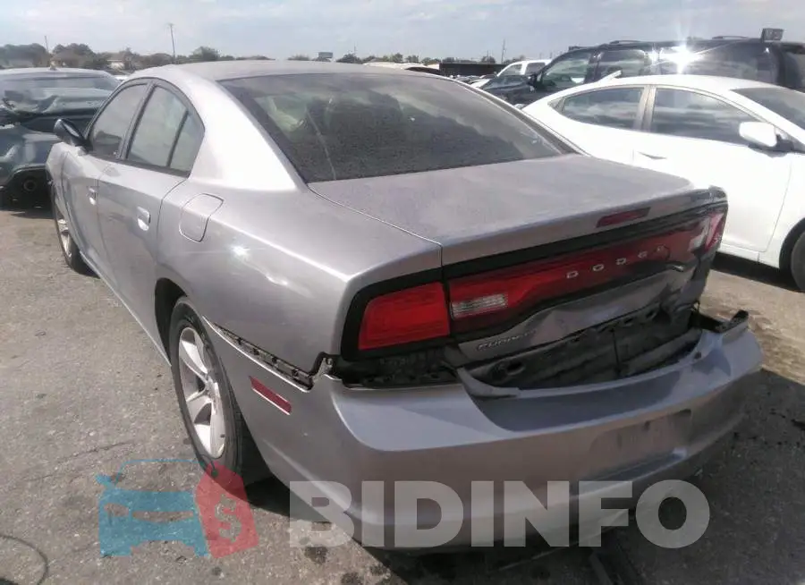 2C3CDXBG8DH622937 Photo# 3