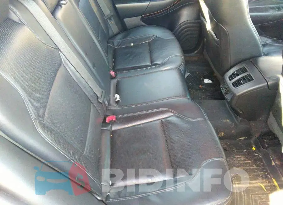 1FAHP2F88DG232842 Photo# 8
