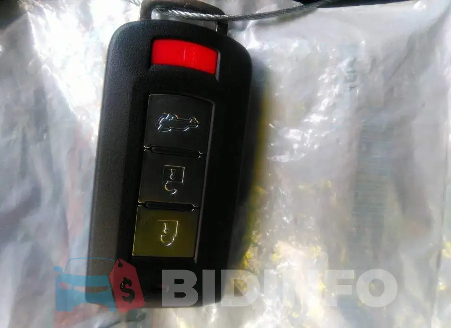 JA4AD3A34JZ019564 Photo# 11