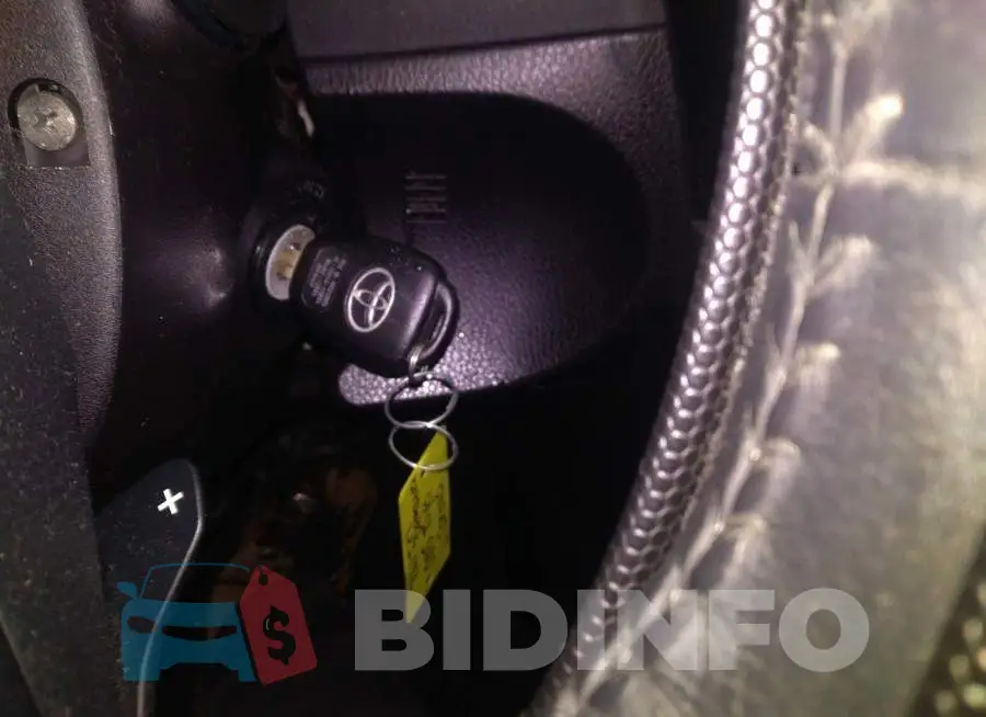 2T1BURHEXFC250586 Photo# 11