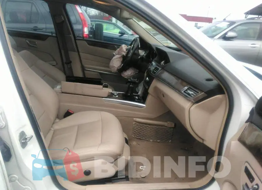 WDDHF8JB2EB016234 Photo# 5