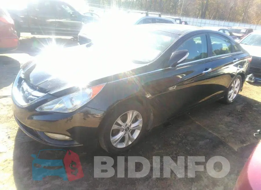 5NPEC4AC8DH625851 Photo# 2