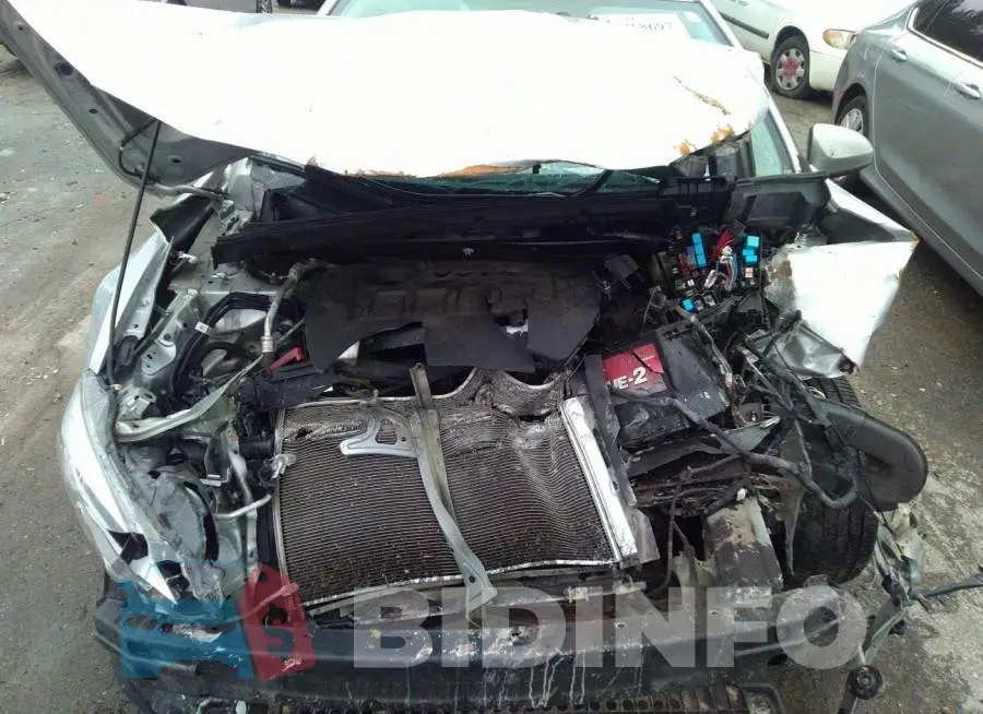 2T1BURHEXFC332513 Photo# 10