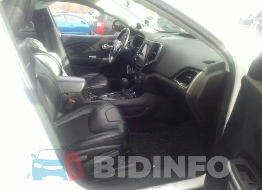 1C4PJMLB4KD190865 Photo# 5