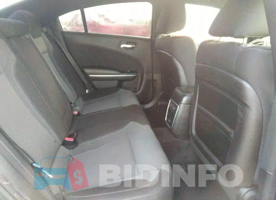 2C3CDXCT7GH226739 Photo# 8