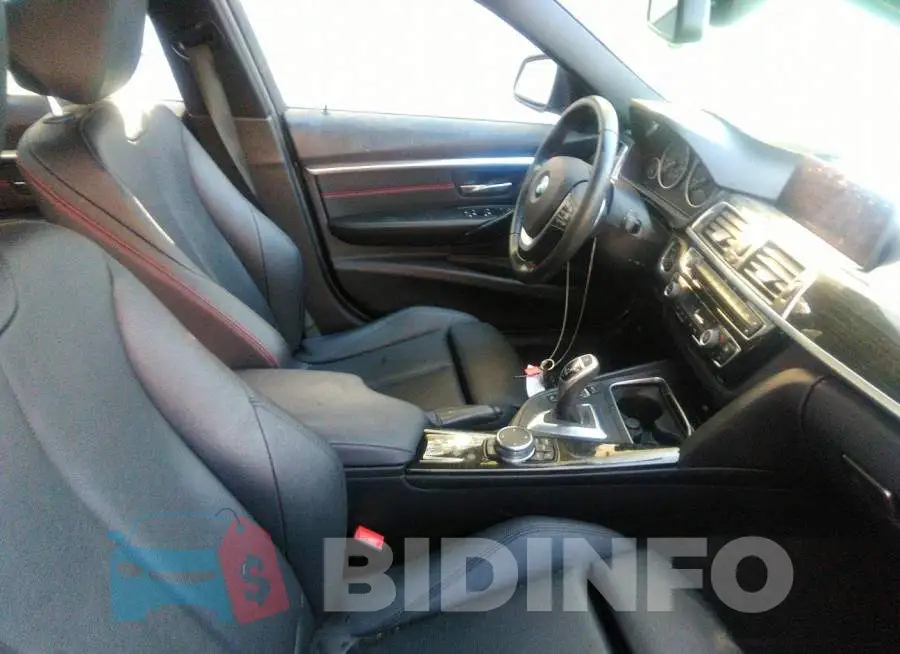 WBA8E3G5XGNU04473 Photo# 5