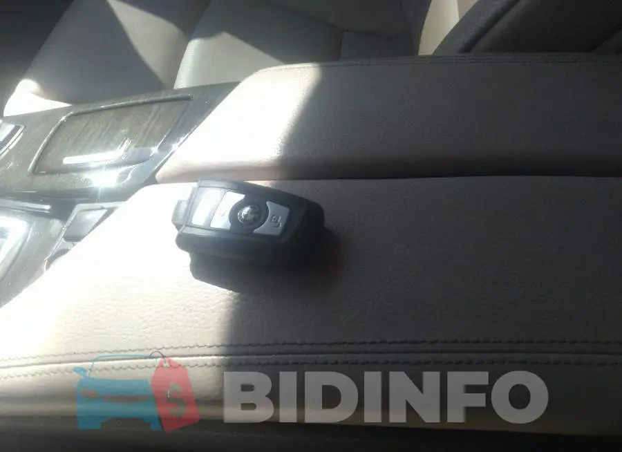 WBAXG5C55DD233589 Photo# 11