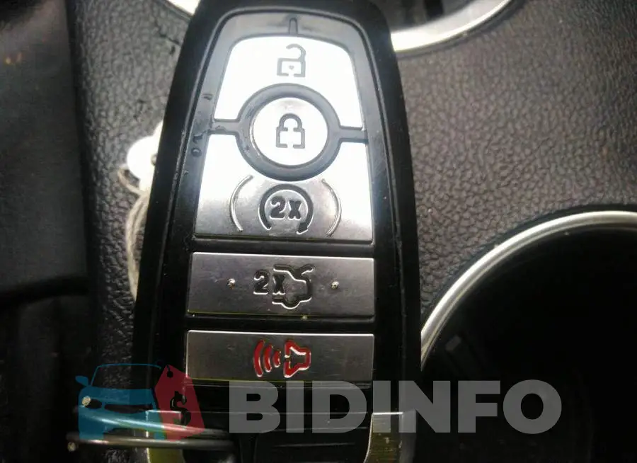 1FA6P8TH4M5140735 Photo# 11