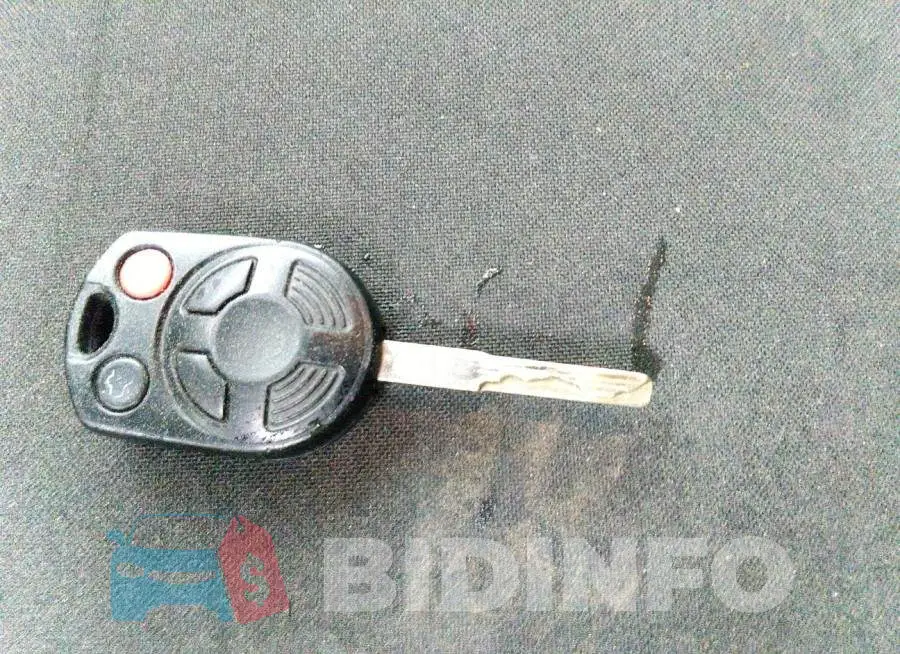 1FADP3F22FL325740 Photo# 11