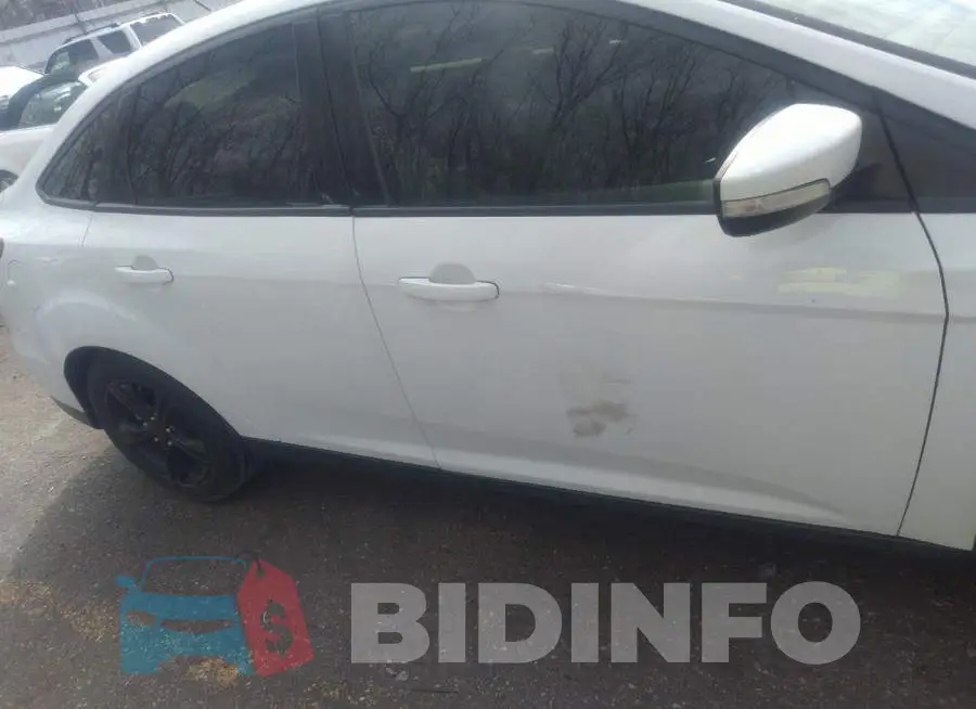 1FADP3FE5GL210996 Photo# 6
