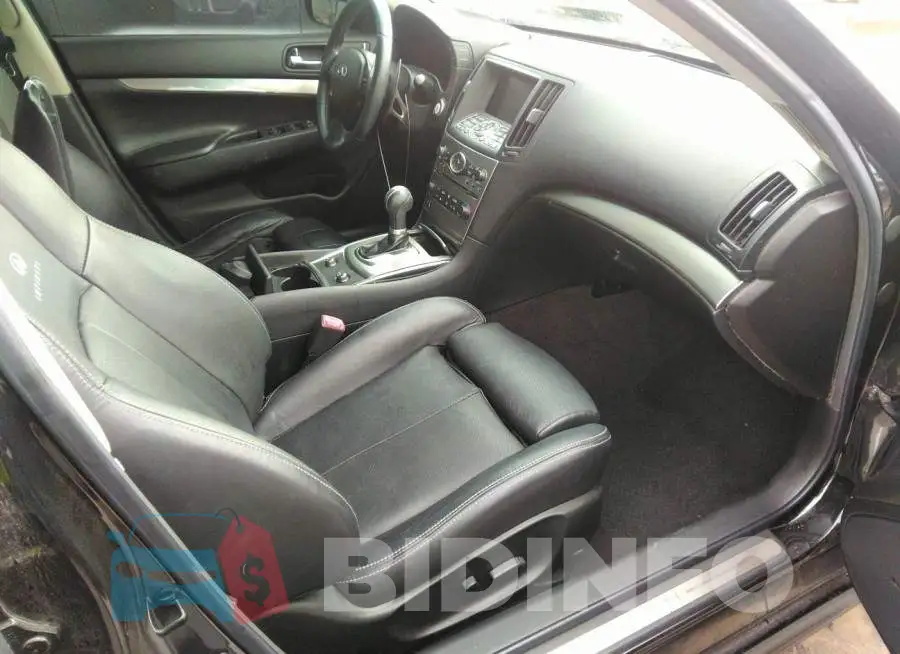 JN1CV6APXDM715690 Photo# 5