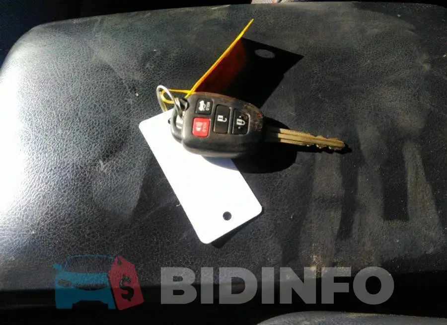 4T1BF1FK4FU038172 Photo# 11