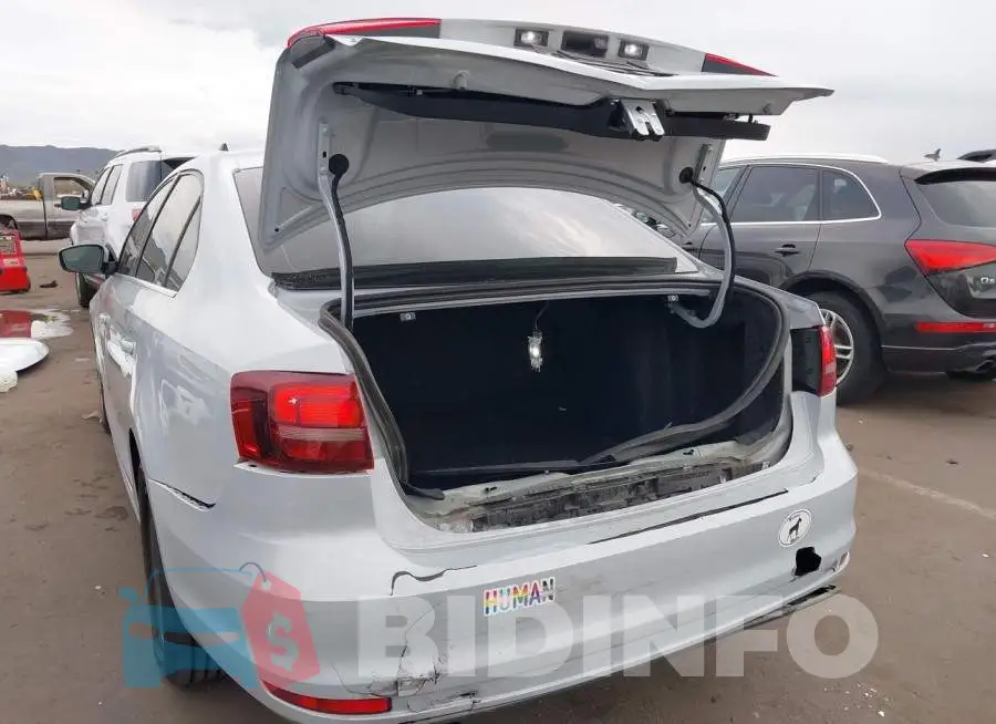 3VW2B7AJ9HM356536 Photo# 6
