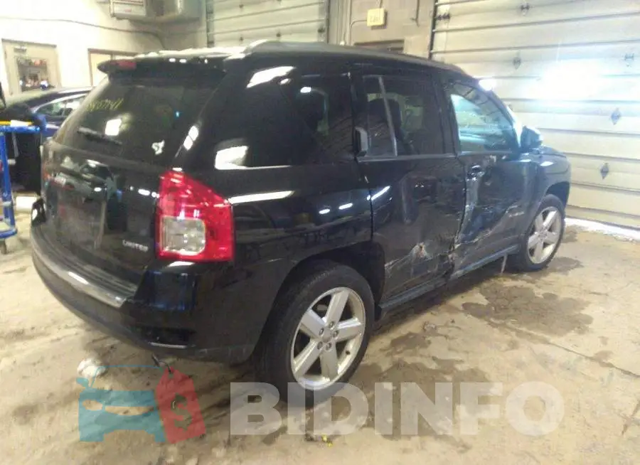 1C4NJDCB5DD177424 Photo# 4