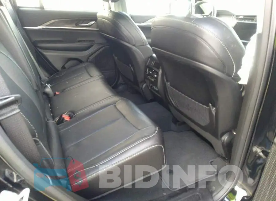 1C4RJGBG1PC525830 Photo# 8
