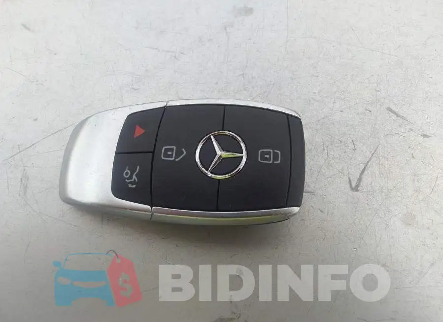 WDD3G4EB9LW038957 Photo# 11