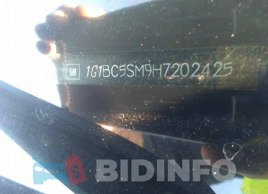 1G1BC5SM9H7202425 Photo# 9